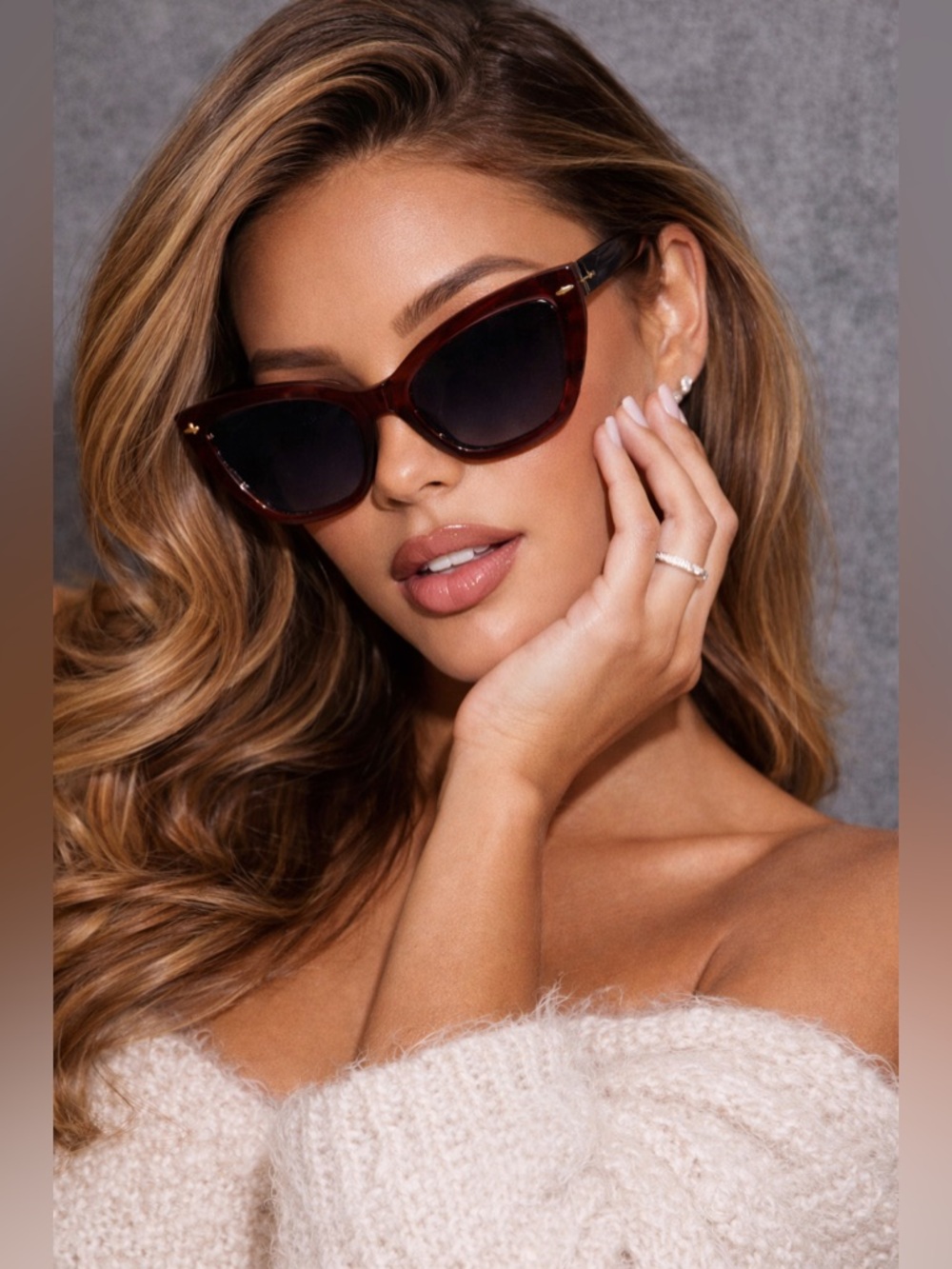 Brown Cat Eye Sunglasses with Gold Accents – New